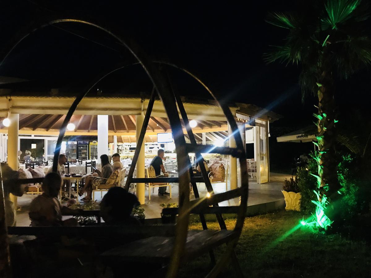 אוריקום Kompleksi Turistik Edir מראה חיצוני תמונה